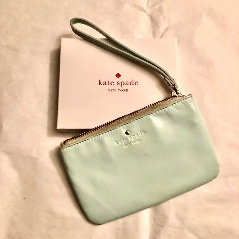 Kate Spade ♠️ Wristlet